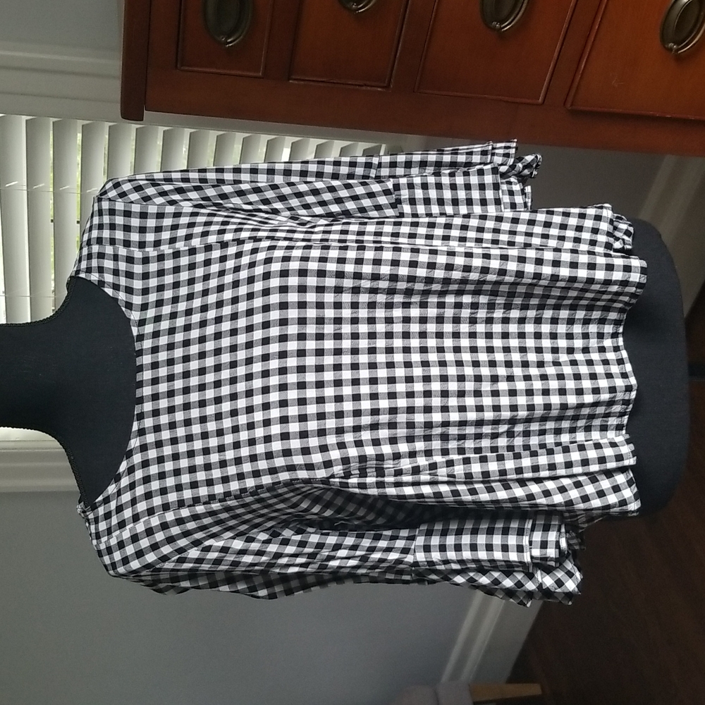 Studio Petite JPR Black and White checkered Blouse